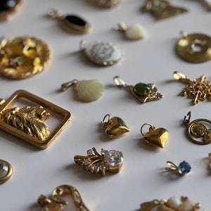 Vintage Gold Plated Charm Pendant: Rhinestone, Pearl, Stone