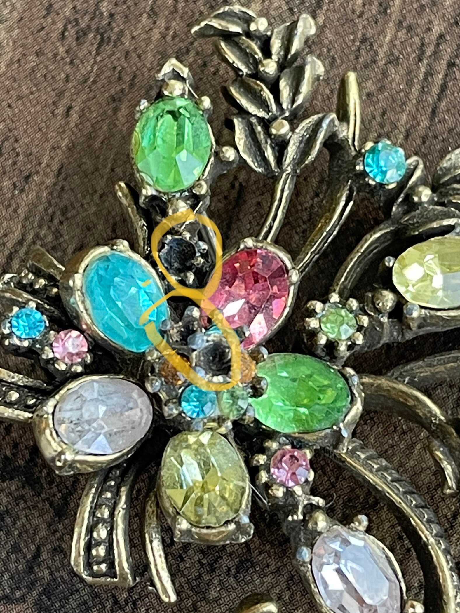 Broche Pégase Vintage - Métal Doré, émail Vert Et Noir, Bijou Fantaisie Cadeau