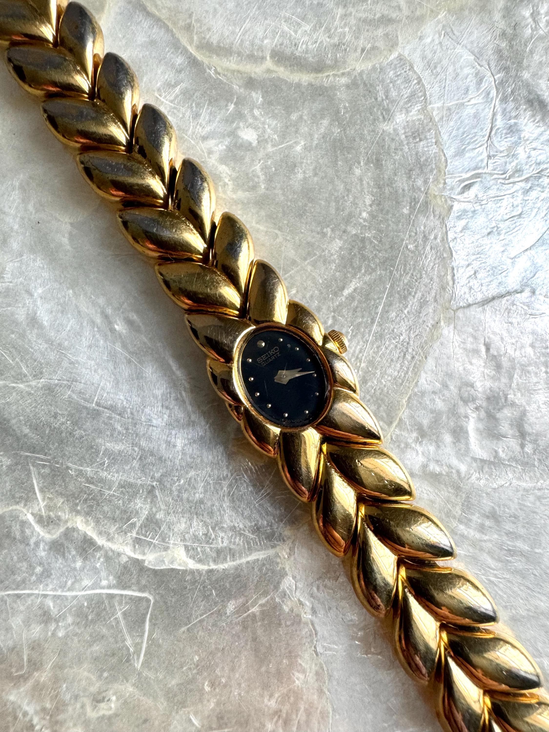 Half Moon Seiko Vintage - Etsy