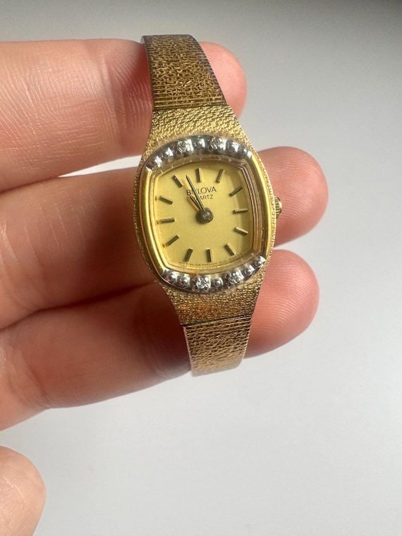 Vintage Gold Bulova Ladies Watch Working Condition Statement  display picture 1