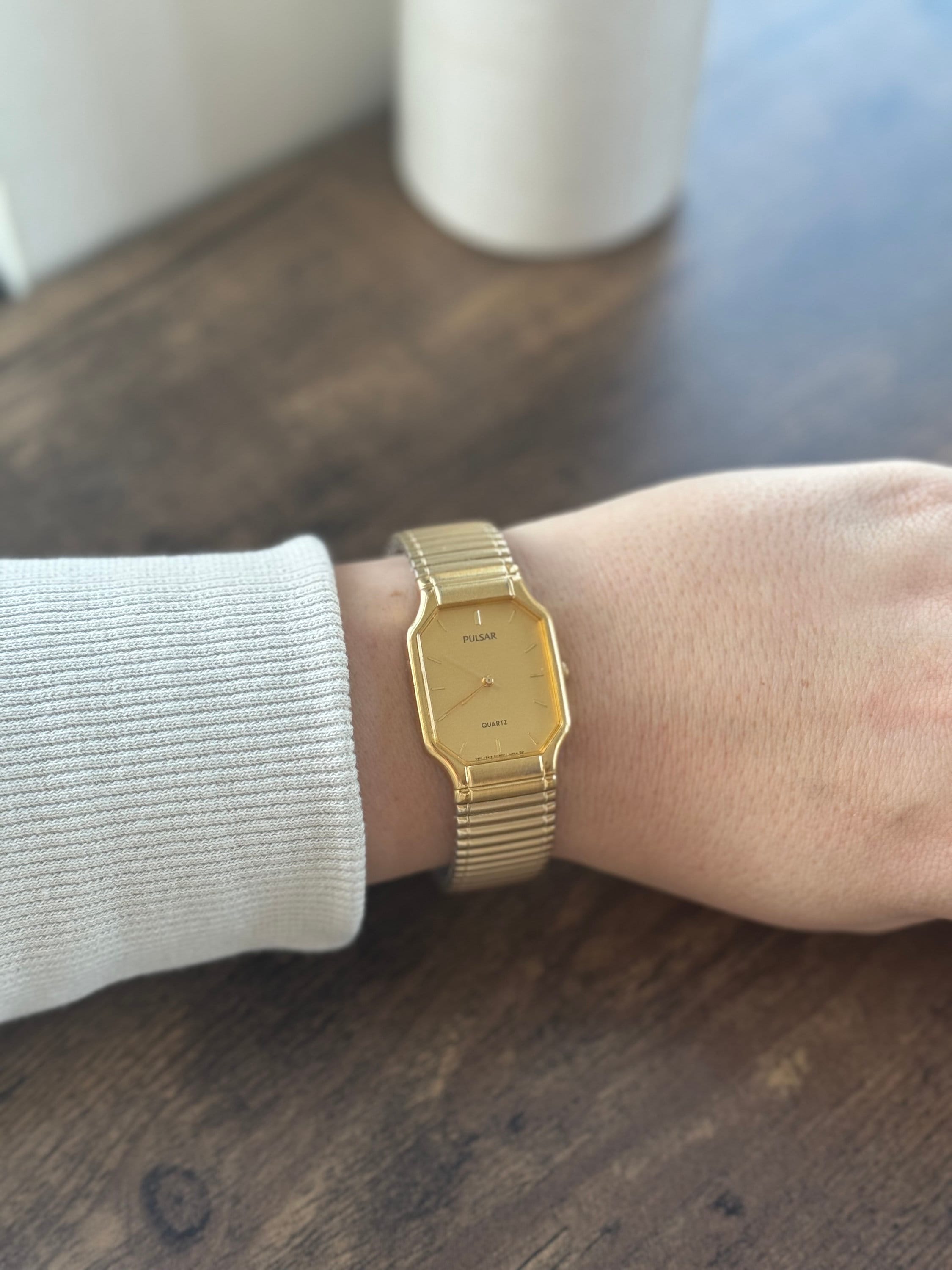 Pulsar デジタル腕時計 ゴールド 1970年代物 希少 Vintage Pulsar Watch with Gold Plated Stainless Steel Band