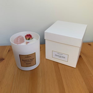 Kokette Sojawachskerze mit Trockenblumen & Rosenquarz-Kristallen | Kerze Geschenk Unikat