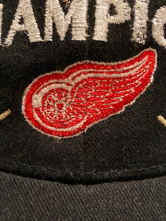 Detroit Red Wings Hat / Vintage / 1998 / Stanley … - image 3