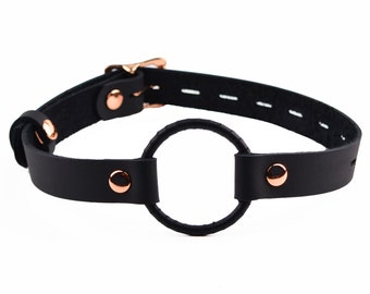 Ringknebel aus schwarzem Leder & Rosegold | Abschließbar Handgefertigte Submissive Dominant Geknebelt | Mittlerer oder großer Ring | Ga4BlkRg