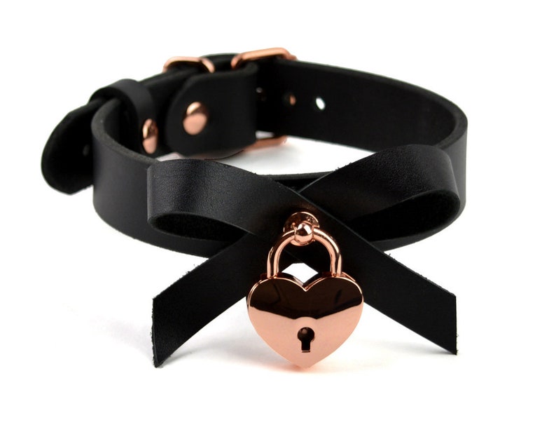 Leather Bow Collar with Rose Gold Love Heart Padlock | Handcrafted Cute BDSM Submissive Choker Collar | Col25RgBwLk 