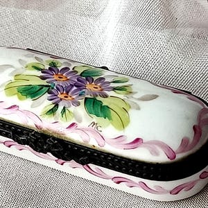 Limoges France Hand-Painted Pill & Needle Box – Signed Collectible Porcelain