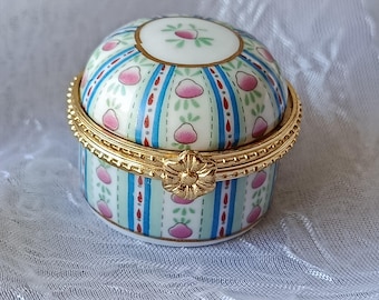 Vintage French Porcelain Art Pill Box Collection Romantic Ring Gift Boxes