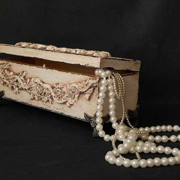 Shabby chic box with roses Wood jewelry storage box Unique gift box Vintage style jewellery box Romantic wood treasure box