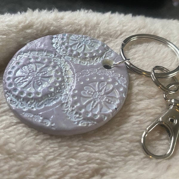 Lavender-gray Circle design key chain