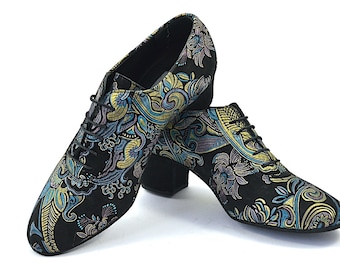 Zapatos de baile vintage tipo oxfords para mujer, de suave ante negro con estampado paisley azul dorado.