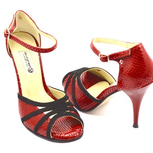 Women tango dance shoe, classic peep toe model in an outstanding combination of red snake leather and black suede leather