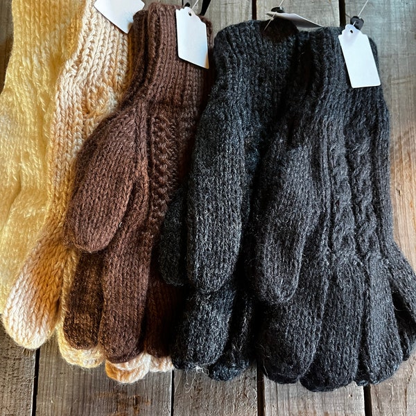 Cabled alpaca gloves, winter alpaca gloves