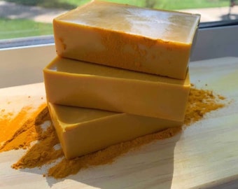 Turmeric Soap, Gentle Bar For Face And Body, All Natural body Cleanser with Refreshing Scent, Organic Tumeric