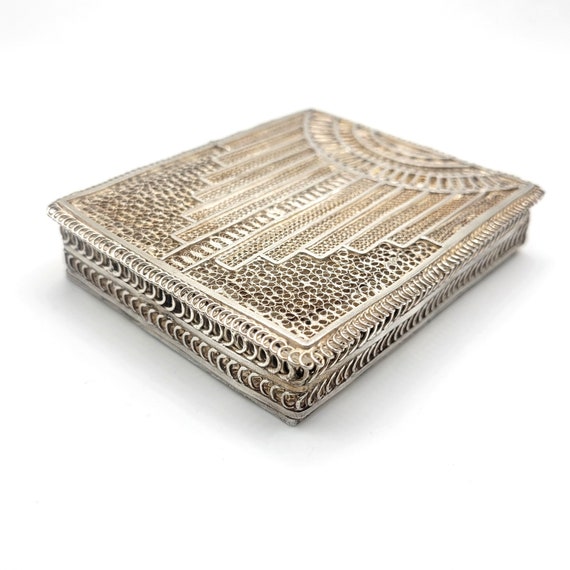 Wowza! Vintage Filigree Silver Cigarette Box/Case - image 9