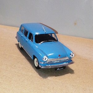 GAZ M-22「ヴォルガ」、1962-1970 ソ連。ヴィンテージ。コレクター向けカーモデル 1/43 子供用車。レア。ミニカー。古い車。DeAGOSTINI