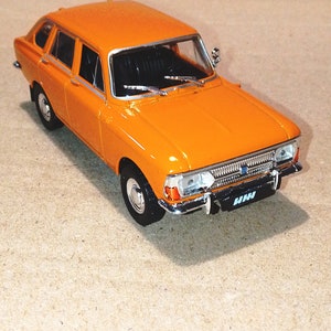IZH-2125「コンビ」1973-1997。ソ連。ヴィンテージ。コレクター向けカーモデル1/43。子供用車。希少。ミニカー。古い車。デアゴスティーニ。カーモデル