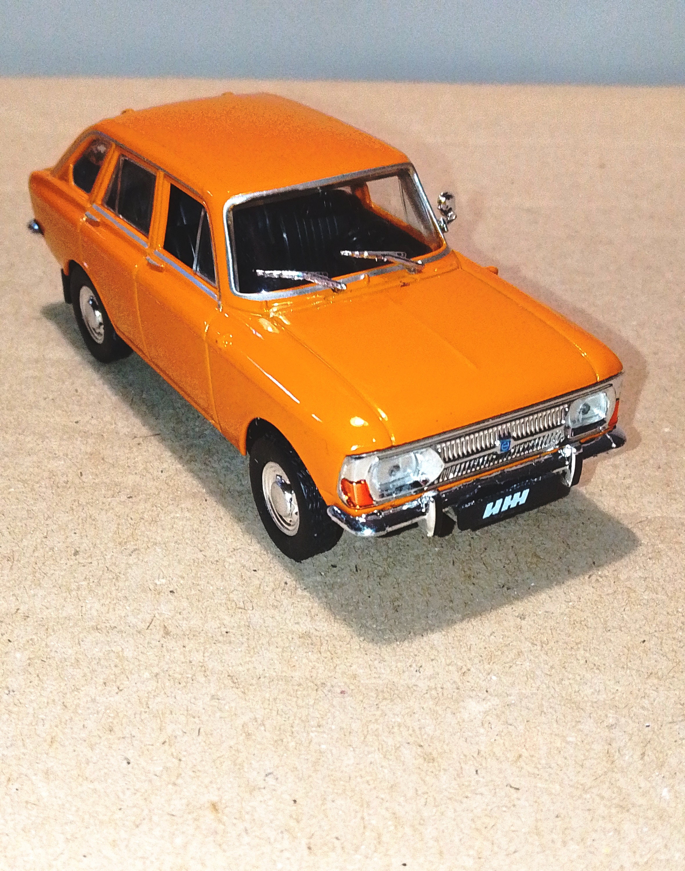 スケールダイキャストカーモデル 1/43 モスコーネ 408 砕き スケールダイキャストカーモデル 1/43 モスコーネ 408 砕き