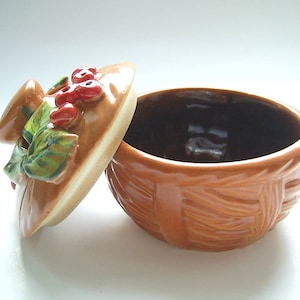 Сontainer for salt or other seasonings. Baked clay (ceramics). Handmade. Salt Cellar. Pottery from Ukraine