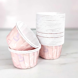 Cupcake Liners Muffin Heart Baking Cups, Pleated Pink Cupcake Cases Paper Muffin Cups Gift for Party Favors