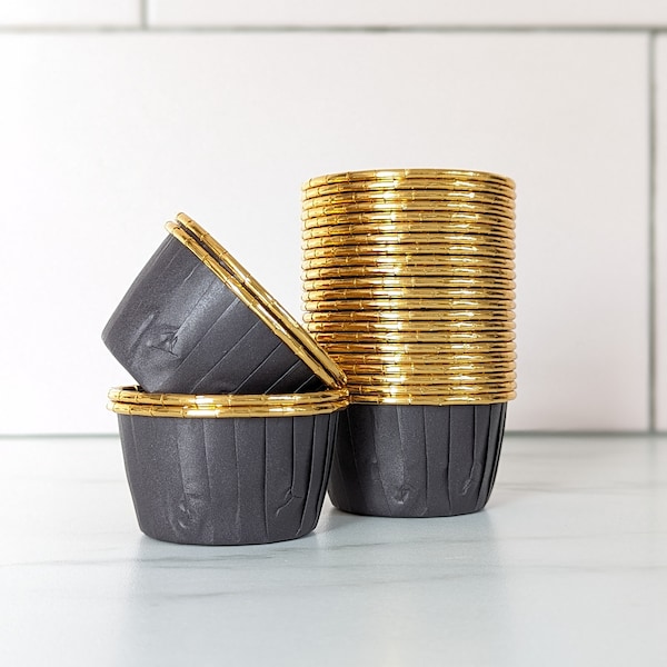 Hochwertige Plissee Schwarz und Gold Metallic Folie Chrom Backförmchen Cupcake Fällen Muffin Cups