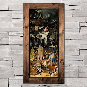 Peut inclure: Une peinture encadrée représentant une scène surréaliste détaillée avec de nombreux personnages et objets. La peinture est réalisée dans une palette de couleurs sombres et mates avec des nuances de brun, de gris et de bleu. La peinture est intitulée "Jérôme Bosch, Le Jardin des Délices, détail".