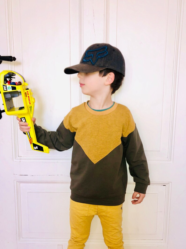 Kids sweatshirt sewing pattern, hoodie sewing pattern, colour block sweatshirt, oversized sweatshirt pattern for babies, toddlers and teens image 3