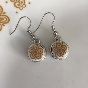 Corelle Golden Butterfly Pattern, Broken Plate Earrings, Broken China Jewelry, Vintage China, Corelle Earrings