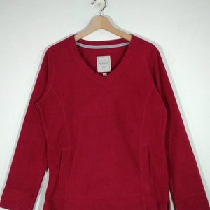 Merona V- Neck Pullover Red Women Fleece Sweater / Sweatshirt / Jumper Size M
