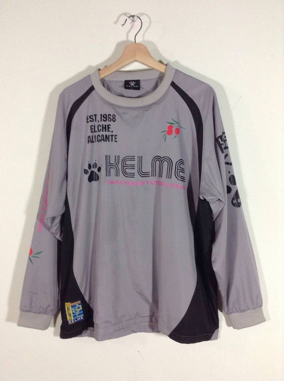 kelme grey wolf