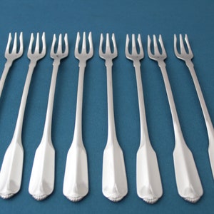 8 Seafood Cocktail Forks Oneida RIDGECREST Stainless 5 7/8&quot;