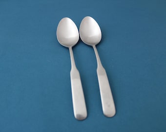 2 Teaspoons Lauffer Towle HERITAGE Satin 18/8 Stainless Japan 6"