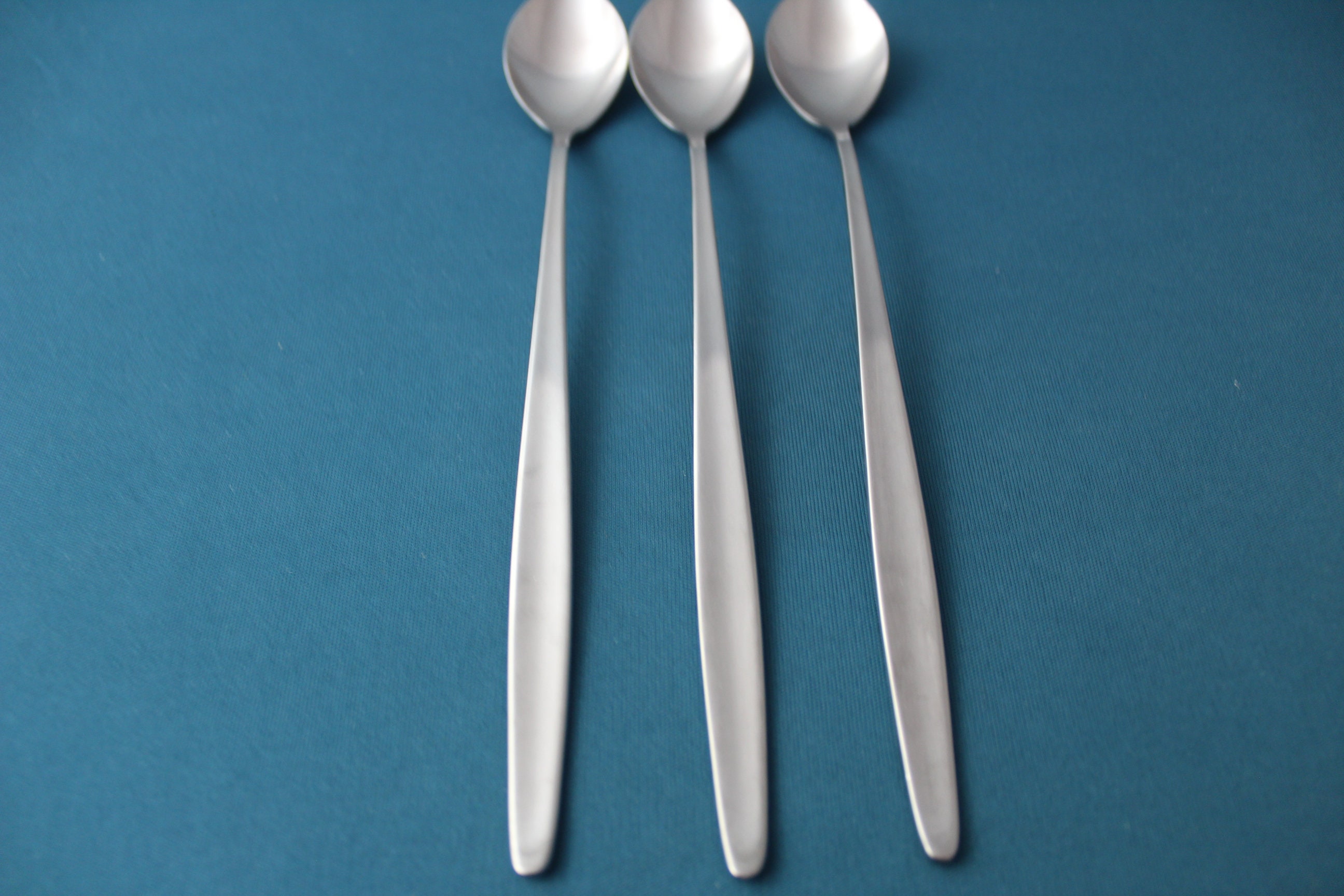Premium Soup Spoons With Long Handles, Set Of 4, 18/10 Stainless Steel, Dishwasher Safe