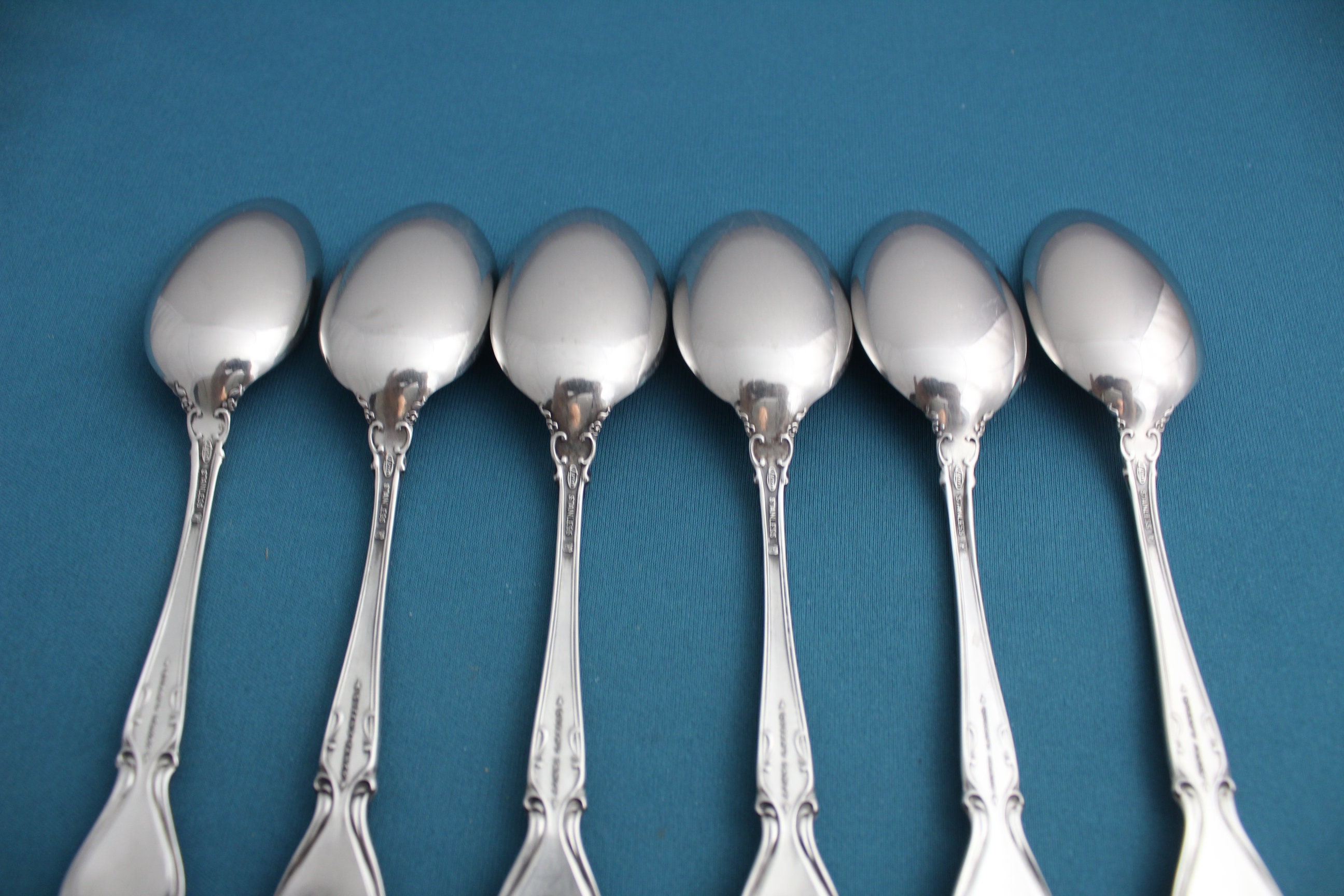6 Teaspoons International Lyon QUEEN'S FANCY Stainless 6