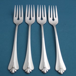 4 Salad Forks Oneida ROYAL FLUTE Community Stainless 6 3/4"