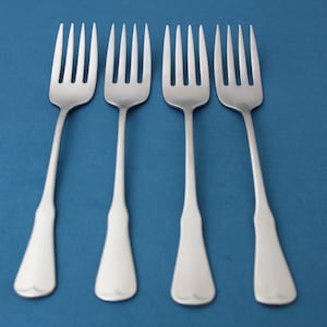 4 Salad Forks PATRICK HENRY Oneida Community Stainless Flatware NEW 6 1/8&quot;