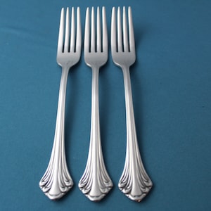 3 Dinner Forks Towle COLONIAL PLUME 18/8 Stainless Germany 8 1/8&quot;