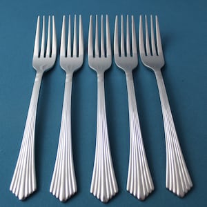 5 Dinner Forks Retroneu HERMES 18/8 Stainless Korea 7 1/2&quot;