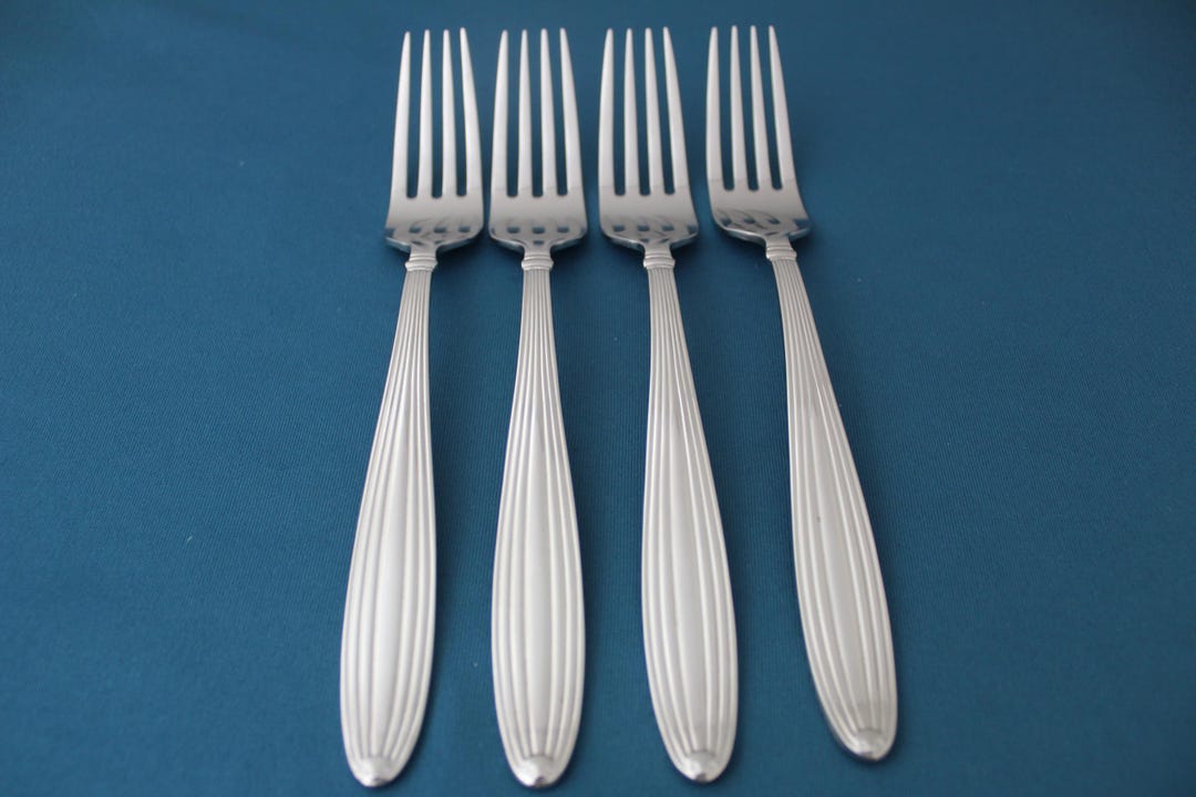4 Salad Forks Reed & Barton DICKENSON 18/8 Stainless Korea LIGHT USE 6 1/2