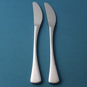 2 Dinner Knives Solid WMF CANNES FESTIVAL Stainless Germany 8 3/8&quot;