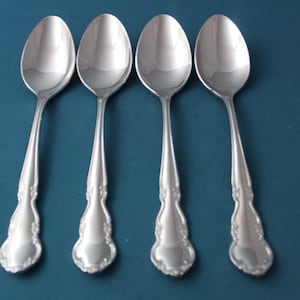4 Place Oval Soup Spoons Reed & Barton DICKENSON 18/8 Stainless Korea LIGHT USE 6 5/8&quot;