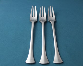 3 Dinner Forks Dansk THISTLE Satin Stainless France 7 3/4"