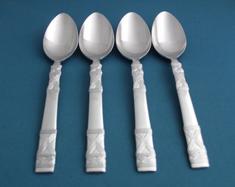 Wainwright (Stainless) Place/Oval Soup Spoon by Ralph Lauren  Ralph Lauren WAINWRIGHT Oval Soup Spoons main image 1