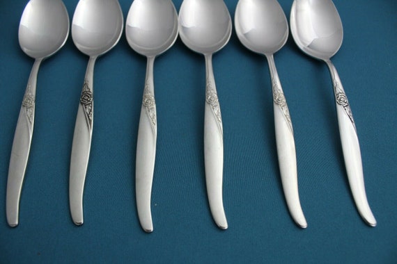 Cubiertos Oneida 'Shoreline' Acero Inoxidable Brillante – Elegancia Vintage Americana (1957)