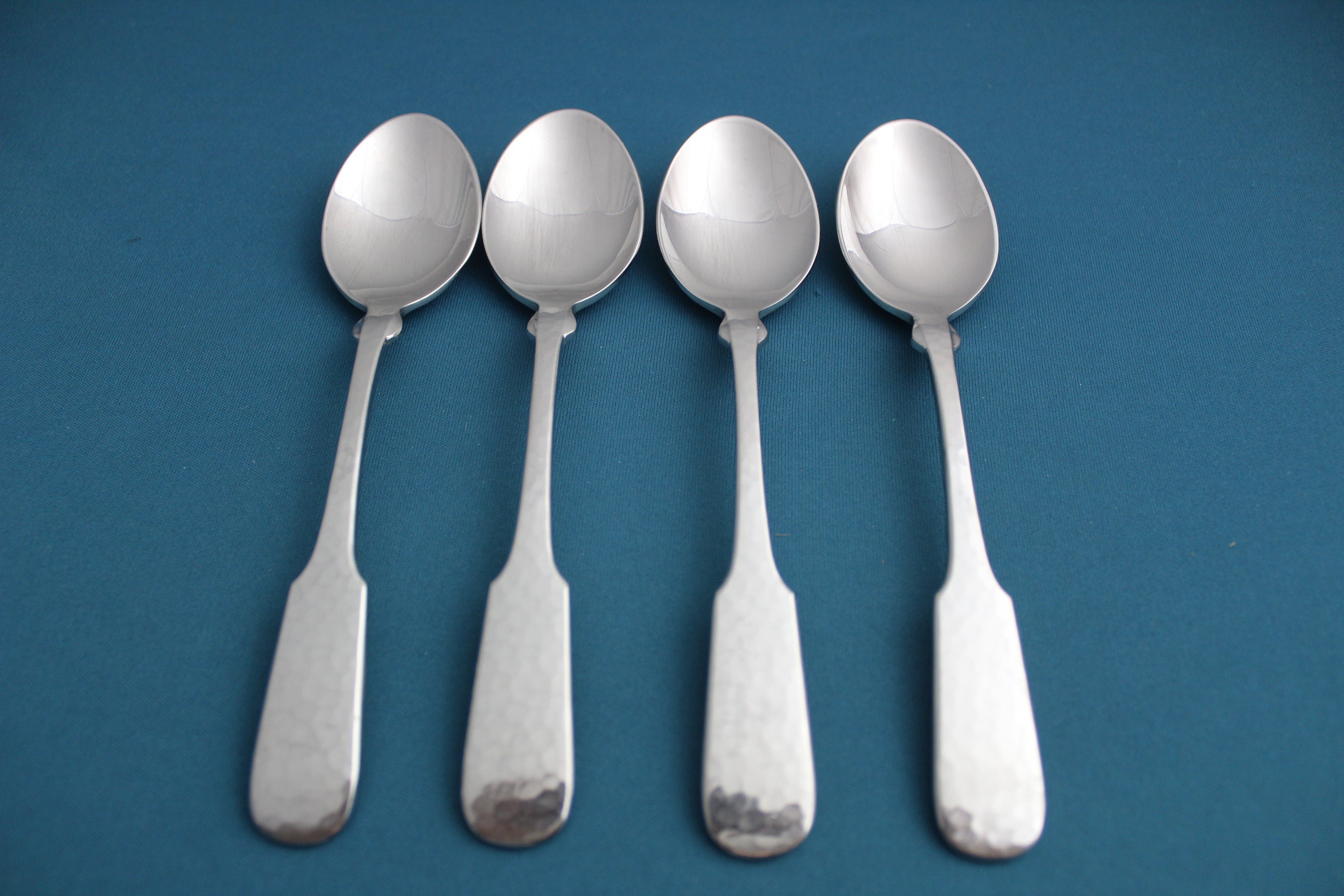 4 Place Oval Soup Spoons Towle HAMMERSMITH Satin 18/8 Stainless  display picture 1