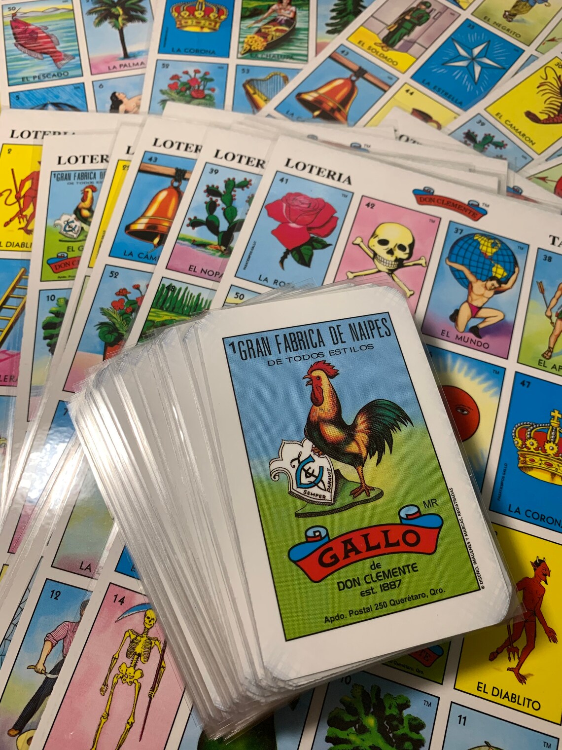 LAMINATED Loteria Original 10 Bingo Playing Boards & Deck of 56 Cards
