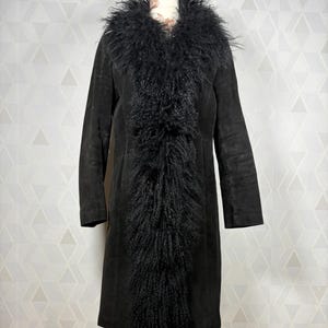 RARE manteau de fourrure mongole en cuir noir Keenan des années 70. bohème afghan vintage glam. Taille M.