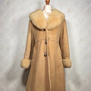 RARE & BEAUTIFUL Penny Lane 1960s-70s Shearling Sheepskin Hippie Coat – Completely Lined, So Magical!