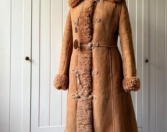 VERY RARE 1970's  WOODSTOCK Shearling Sheepskin Afghan Coat. Lamb Fur Hippie Folklore Bohemian Penny Lane coat Size M