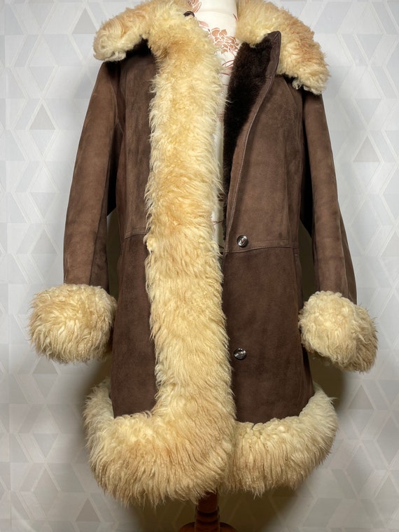 Iconic authentic vintage 60s 70s real lamb fur af… - image 3