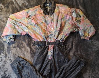 Vintage * Italian 80s Ski Suit Made in Italy / with abstract colorful pattern / arms padded